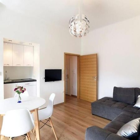 City 1 Apartment In The Center Of ザグレブ エクステリア 写真